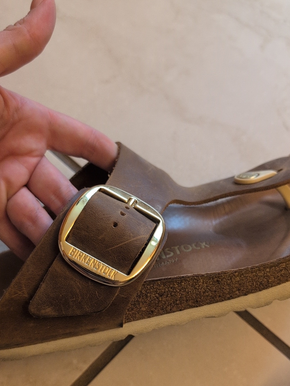 BIRKENSTOCK GIZAH LEATHER SANDALS SIZE 41 Gold BROWN - Picture 5 of 9